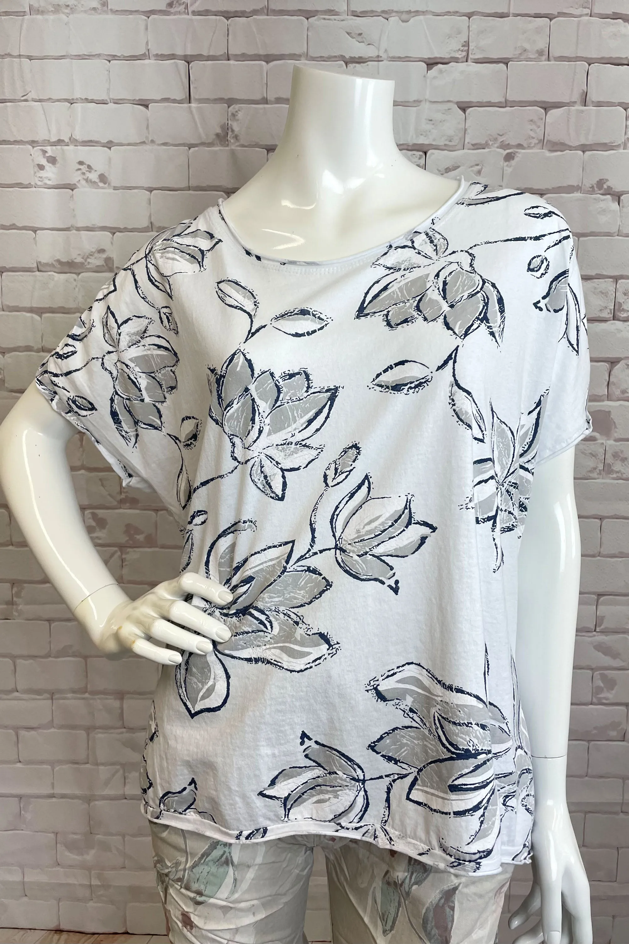 FLORAL TOP