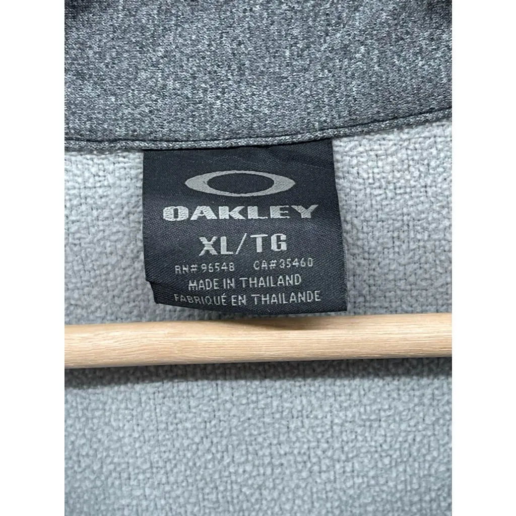 Oakley Men's Gray Embroidered Logo 1/4 Zip Fleece Pullover